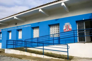 Oportunidade de renda- Cícero Lucena entrega Lavanderia Comunitária requalificada no bairro da Torre