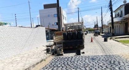 Cuidados por toda a cidade - Seinfra realiza servi&ccedil;os de manuten&ccedil;&atilde;o em 44 bairros de Jo&atilde;o Pessoa nesta quarta-feira