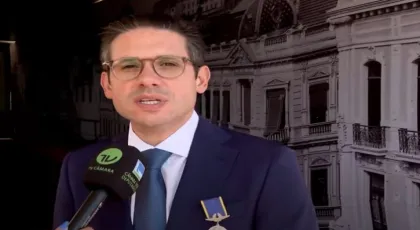 Isenção do IR para quem ganha até R$ 5 mil é prioridade no segundo semestre, diz Hugo Motta 