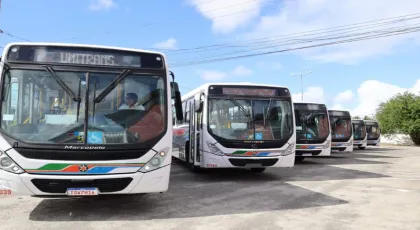 Mobilidade e segurança - Prefeito entrega 13 novos ônibus e reforça frota da Semob com viaturas e equipamentos de segurança